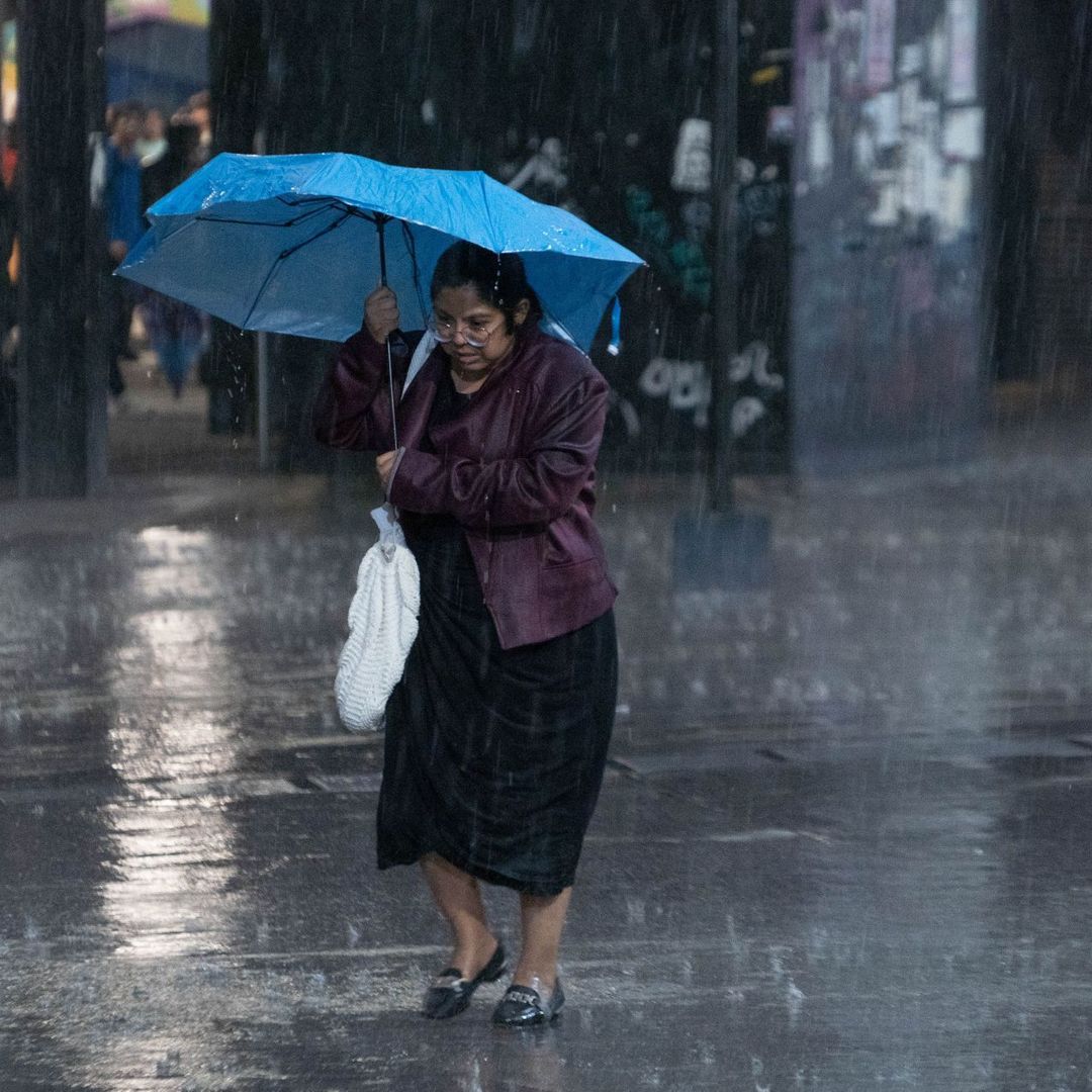 Continúan las fuertes lluvias en la capital. Foto: Cuartoscuro